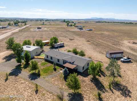 2425 W Bayberry Drive, Paulden, AZ 86334