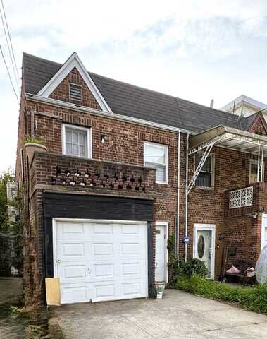 1046 East 32 Street, Brooklyn, NY 11210