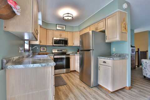 6002-A ERIC STREET, Weston, WI 54476