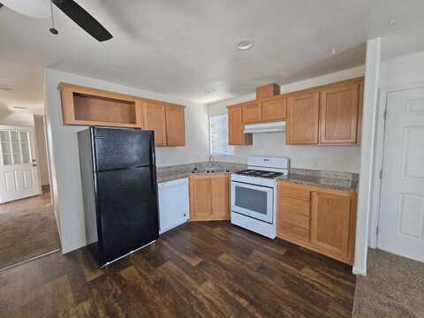 340 Petrol Rd, Bakersfield, CA 93308
