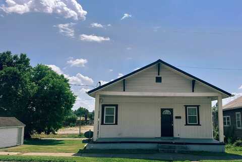 240 N 4th St, Cannelton, IN 47520