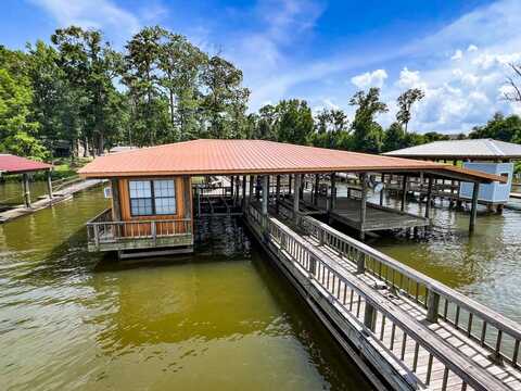 39 Hazelwood Street, Many, LA 71449