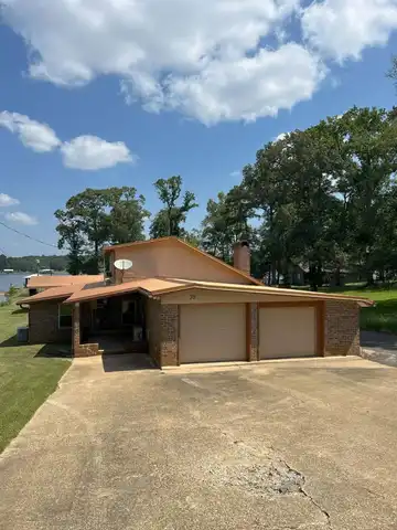 39 Hazelwood Street, Many, LA 71449