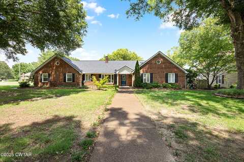 201 Ramblewood Drive, Jackson, TN 38305