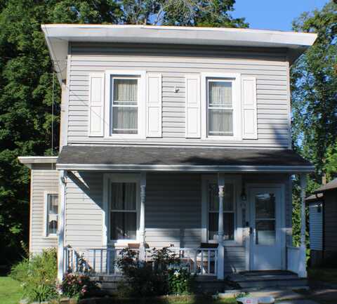 45 Lake St, Stillwater, NY 12170