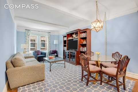 11 West 69th Street, New York, NY 10023