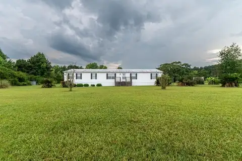 215 Twin Creeks Lane, Ashford, AL 36312