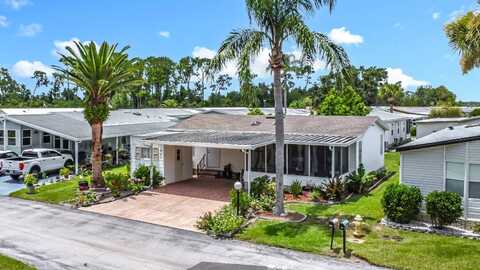 401 Maple Crest Dr, Haines City, FL 33844