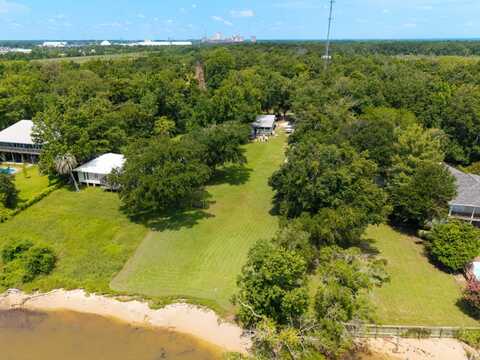 7499 Bay Rd, Mobile, AL 36605