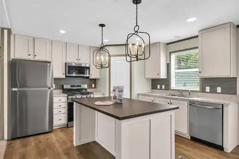 192 Franklin, Mahomet, IL 61853