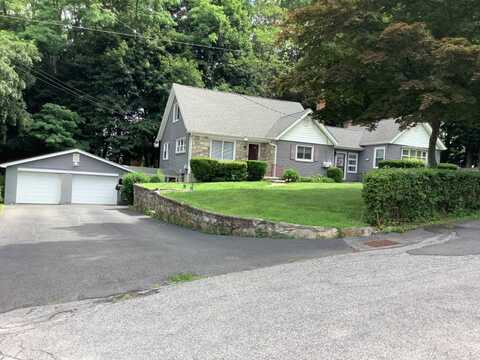 30 Lakeview Terrace, Mahopac, NY 10541