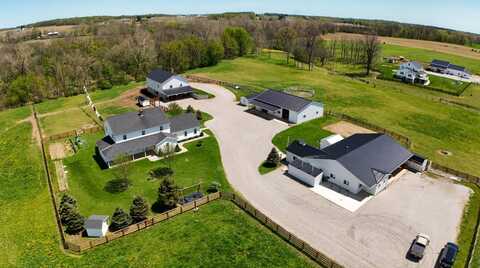 20140 Waterford Rd, Fredericktown, OH 43019