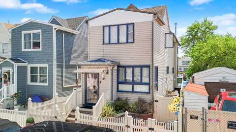 18 Gotham Avenue, Brooklyn, NY 11229