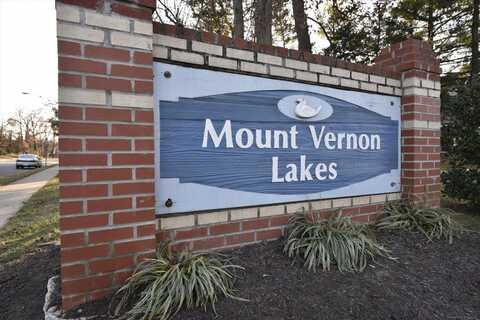 8384 Brockham Dr, Alexandria, VA 22309