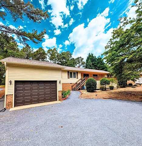 102 Thistle Lane, West End, NC 27376