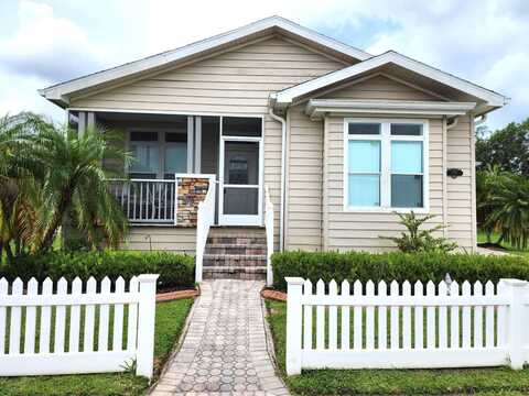 779 Grand Arbor Way, Plant City, FL 33565