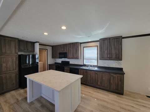 5163 Rhine, Flint, MI 48507