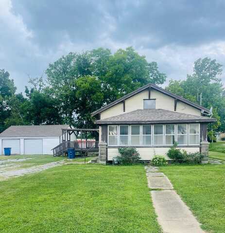 1521 S. Plummer, Chanute, KS 66720