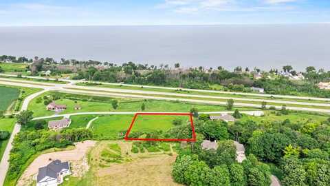 Sugar Maple Dr, Luxemburg, WI 54217