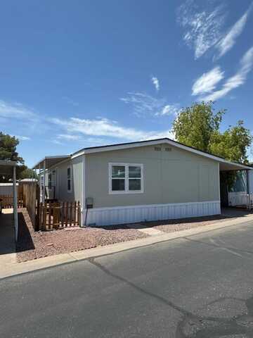 8427 W Glendale Ave, Glendale, AZ 85305