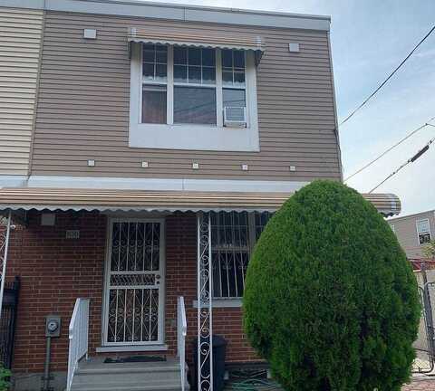 650 Williams Ave, Brooklyn, NY 11207