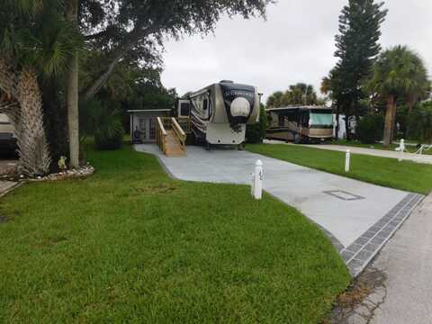 40 Sunset Drive, Titusville, FL 32780