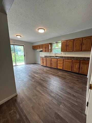 1941 W Booe Rd, Austin, IN 47102