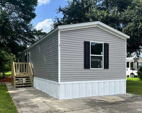 5885 Lavey Lane, Baker, LA 70714