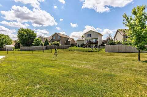 590 SE Ashton Court, Waukee, IA 50263