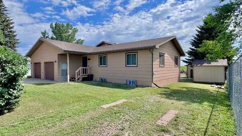 508 1st Ave SE, Scranton, ND 58653