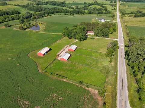 122 G76 Highway, Lacona, IA 50139