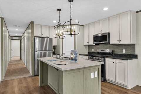512 Richland, Mahomet, IL 62677