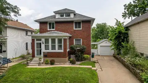 1970 N Main, Dubuque, IA 52001