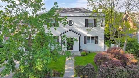 139-15 Coolidge Ave, Briarwood, NY 11435