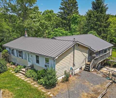 138 Upper Green Hill Rd, Kunkletown, PA 18058