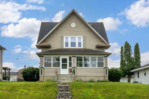 612 State, Bellevue, IA 52031