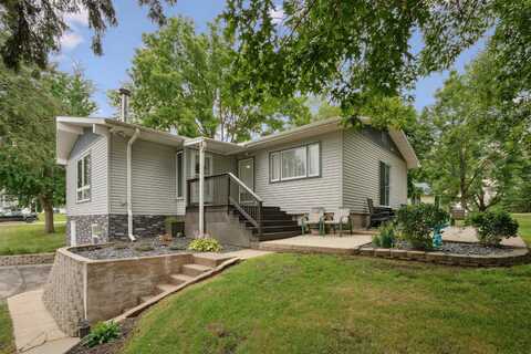 307 Western, Maquoketa, IA 52060