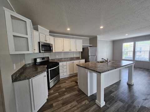 46000 Geddes Road, Canton, MI 48188