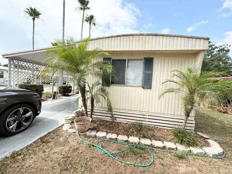 21 Briarwood Ln, Thonotosassa, FL 33592
