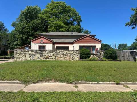514 N. 5th St, Ponca City, OK 74601