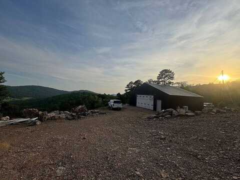 1342 Peaceful Valley Rd, Hot Springs, AR 71901