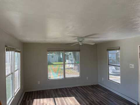 11940 US hwy 301 N., Thonotosassa, FL 33592