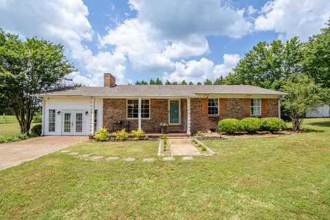 996 Matrose Carrolls Road, Michie, TN 38357