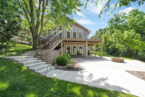 100 Limestone Bluff, Council Grove, KS 66846