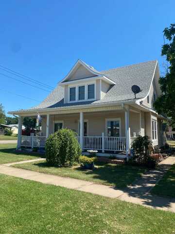 303 W Court St, Lincoln, KS 67455