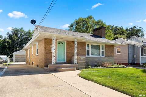 2400 W CALLENDER Avenue, West Peoria, IL 61610