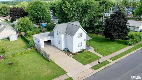 1713 N 5TH Street, Clinton, IA 52732