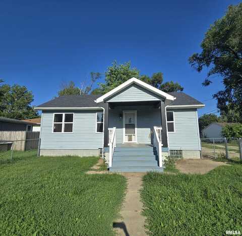 713 S CREVE COEUR Avenue, Creve Coeur, IL 61610