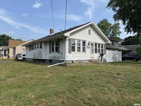 1200 SUMMER Street, Pekin, IL 61554