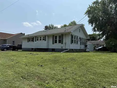 1200 SUMMER Street, Pekin, IL 61554